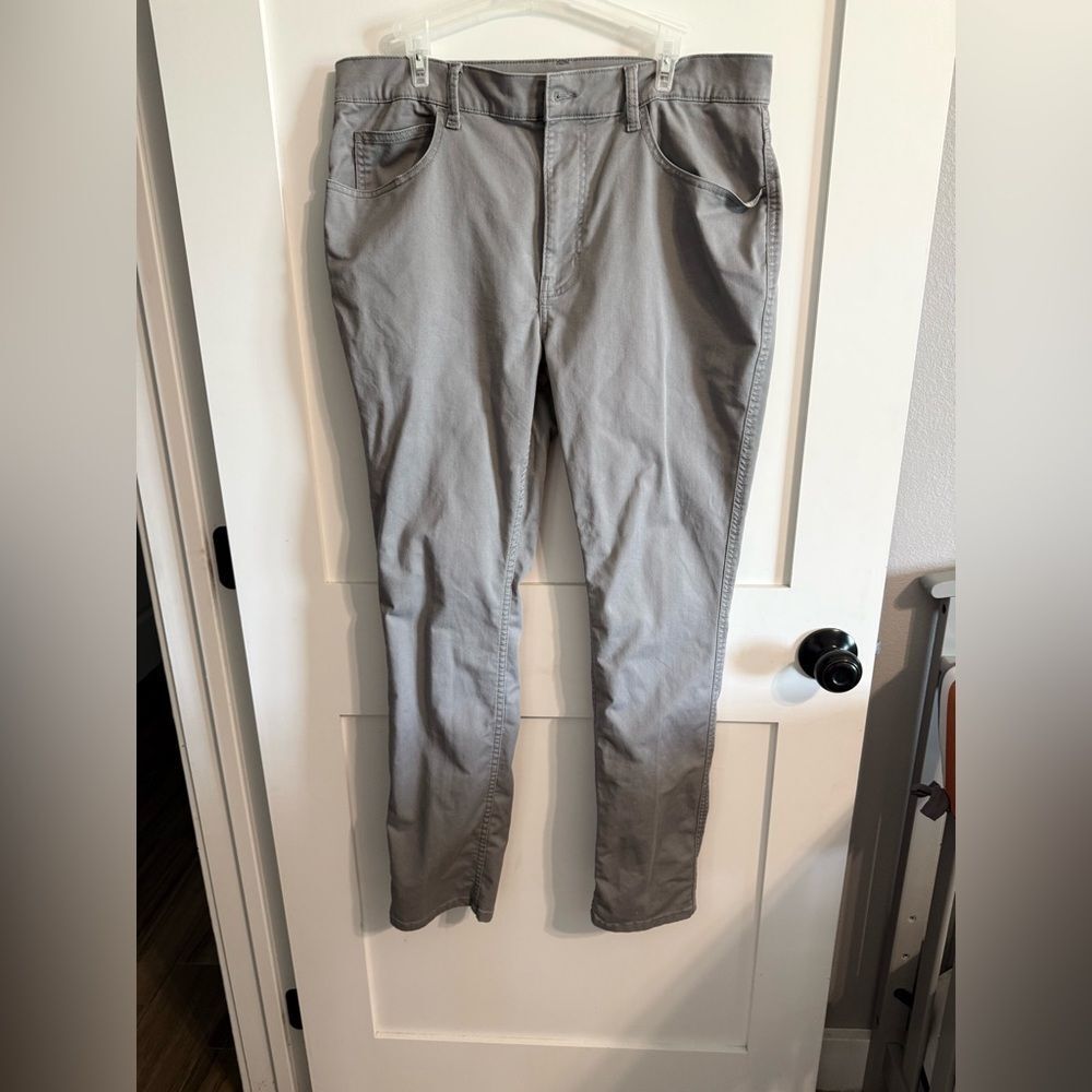 St. John's Bay Men's Gray Chinos Pants